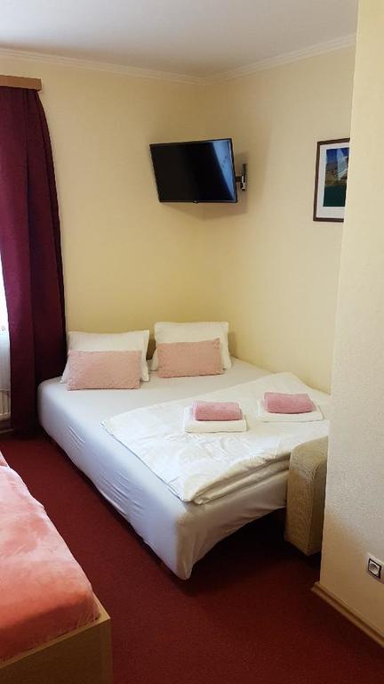 Pension Kiwi Mikulov Exterior foto